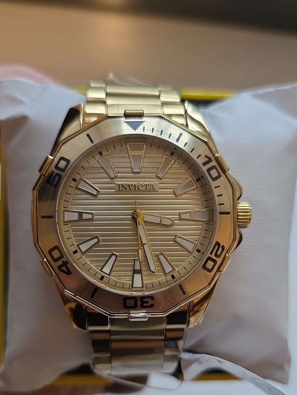 819.  Invicta Diver Meridian Men's Watch - 46mm. Gold (69241)